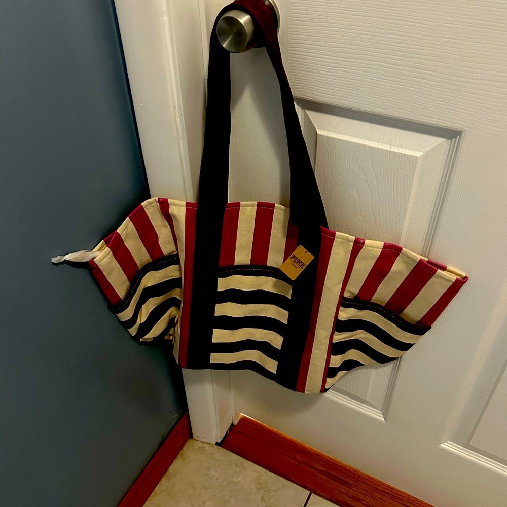 Victoria’s Secret tote